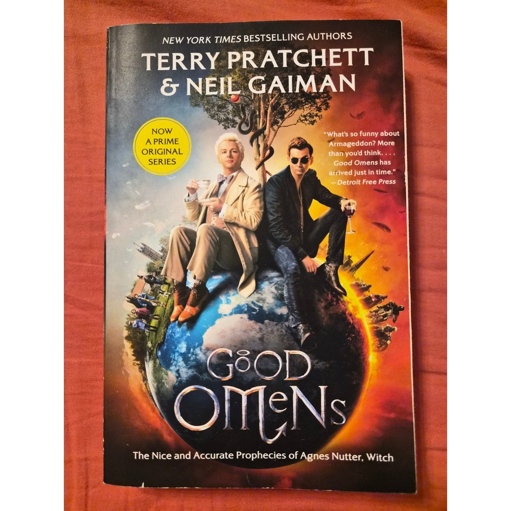 Good Omens Terry Pratchett Neil Gaiman TV Tie-In Paperback Book 9780062697257
